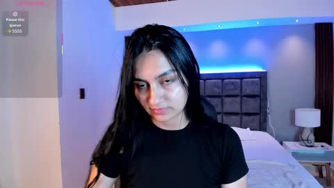 aidajoness online show from March 11, 11:49 am