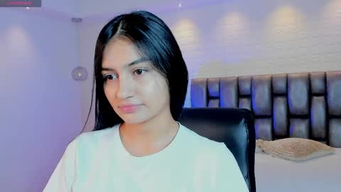 aidajoness online show from April 10, 11:59 am