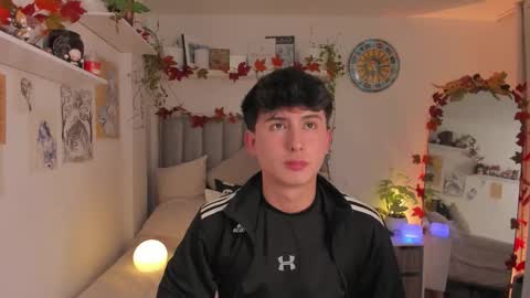 A H  online show from November 12, 11:47 pm