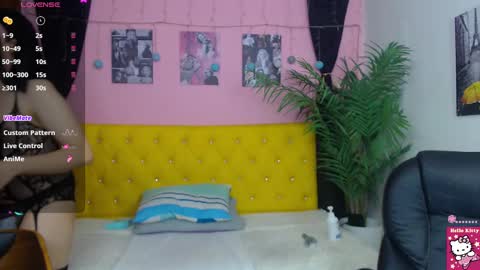 Snapshot of aidan_twink chatting on February 15, 10:31 pm AIDAN online show from February 15, 10:31 pm