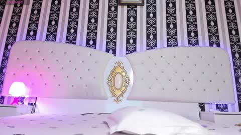 aidasina online show from September 16, 7:04 pm