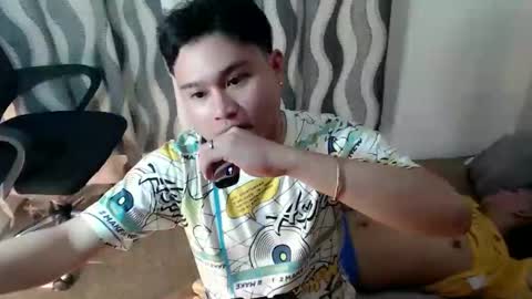 aidenalaric398 online show from April 2, 10:57 am