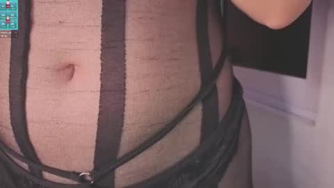 Ailyn online show from November 27, 6:26 am