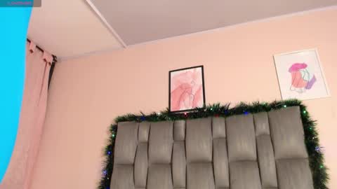 Ailyn online show from December 15, 11:20 pm