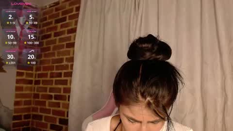 Snapshot of aiilynn_1 chatting on July 4, 12:39 am Ailyn online show from July 4, 12:39 am