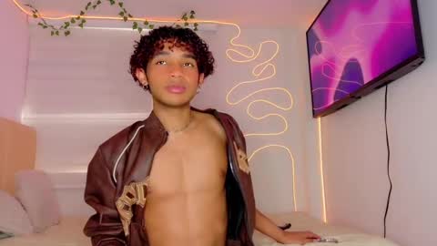 Aaron Winter online show from September 20, 8:10 pm