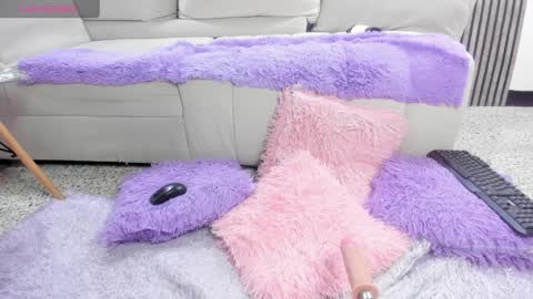 aiko_dolly online show from April 6, 4:46 am