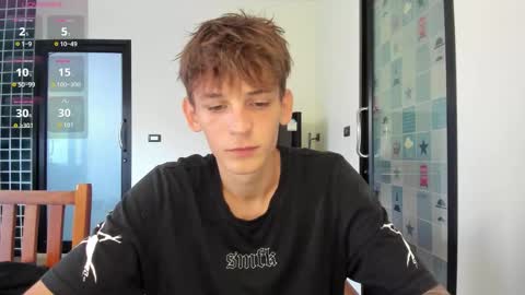 Snapshot of aiko_miracle chatting on December 21, 1:02 am birthday here online show from December 21, 1:02 am