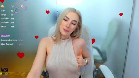 Allie  online show from February 18, 6:15 am