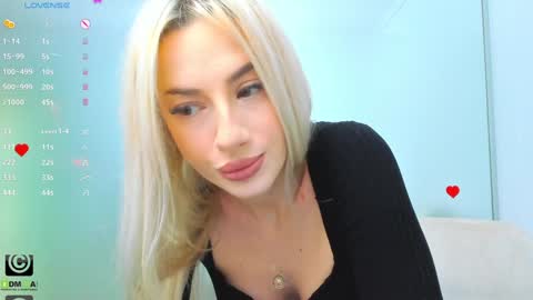 Allie  online show from February 12, 11:16 am