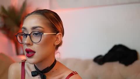 Snapshot of aileenaxa chatting on November 27, 8:55 pm Aileen online show from November 27, 8:55 pm