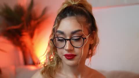  Aileen  online show from March 20, 9:08 pm