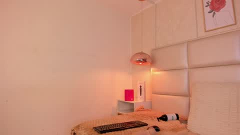 Aily Yozuko online show from April 11, 7:45 am