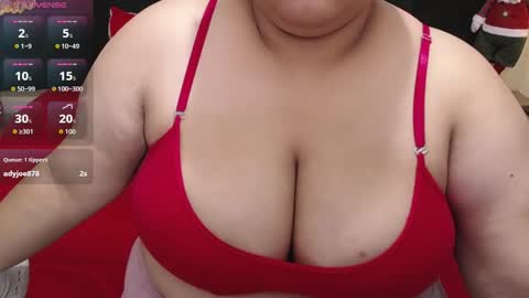 Ailyn rouss online show from December 18, 1:33 am