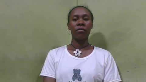 aimee982179 online show from April 9, 2:33 am