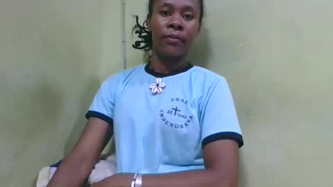 aimee982179 online show from April 15, 5:14 am