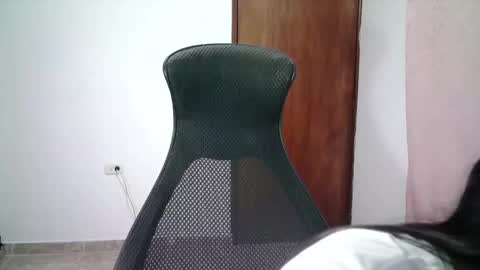 AINE online show from October 7, 1:25 am