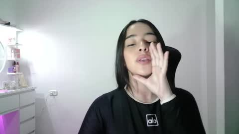 Snapshot of aineangeel chatting on November 13, 11:47 pm AINE online show from November 13, 11:47 pm