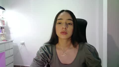 Snapshot of aineangeel chatting on November 20, 12:33 am AINE online show from November 20, 12:33 am