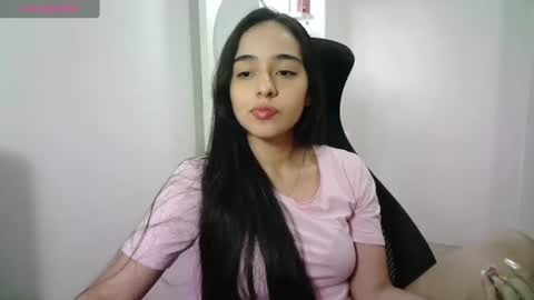 Snapshot of aineangeel chatting on July 10, 1:43 am AINE online show from July 10, 1:43 am