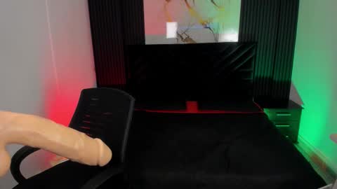 Airam Clair online show from October 31, 9:05 pm