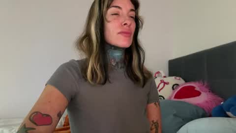 Airgead online show from March 27, 8:19 pm