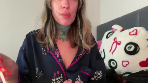 Airgead online show from April 12, 5:40 pm