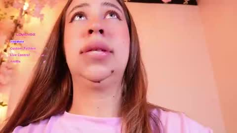 Snapshot of airi_pierce chatting on February 28, 11:11 am Airi online show from February 28, 11:11 am