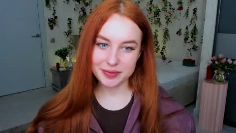 Louise online show from April 4, 7:22 pm