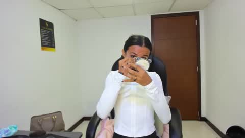 Aisha online show from March 17, 3:22 am