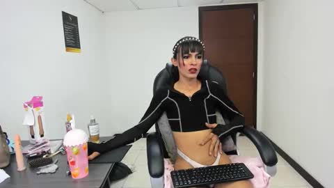 Aisha online show from April 6, 4:46 am