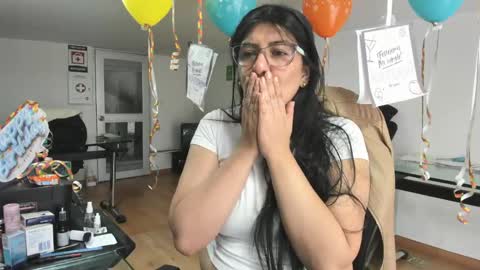 Katie   online show from June 4, 2:23 pm