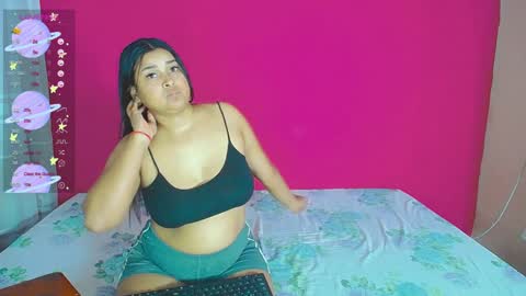 Snapshot of aisha_stacey0410 chatting on December 29, 2:38 am aisha_stacey0410 online show from December 29, 2:38 am