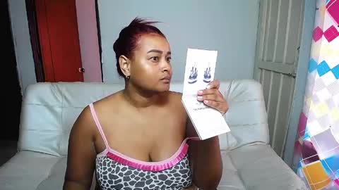 aisha_stacey0410 online show from March 23, 3:16 pm