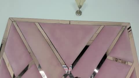 Snapshot of aisha_violeht chatting on February 13, 1:29 pm aisha_violeht online show from February 13, 1:29 pm