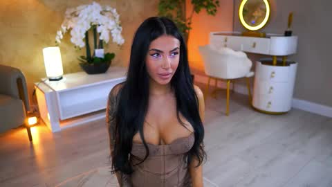 Maddy online show from October 29, 7:15 pm