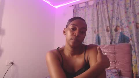 Aisha online show from December 15, 8:02 pm