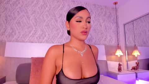 Snapshot of aishapeyton chatting on October 28, 9:17 pm Aisha online show from October 28, 9:17 pm