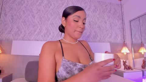 Snapshot of aishapeyton chatting on December 5, 4:14 pm Aisha online show from December 5, 4:14 pm