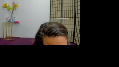 Aisha online show from April 6, 4:10 am