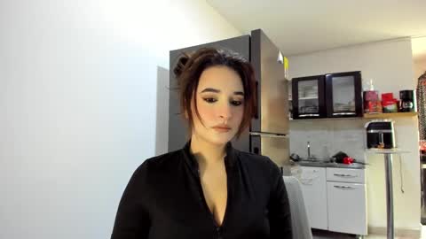 Snapshot of aishas00 chatting on September 25, 7:17 pm Saher online show from September 25, 7:17 pm