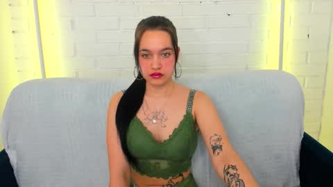 aishatempt online show from March 13, 8:54 am