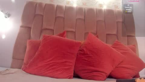 aisha  online show from March 24, 10:04 pm