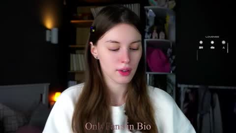 Aliza online show from December 23, 1:14 am