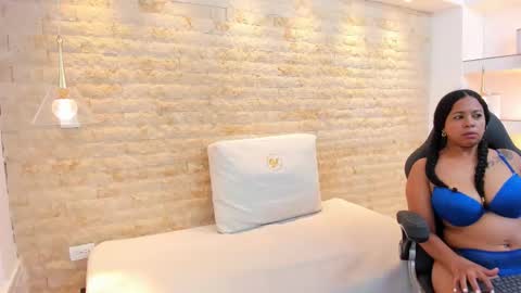 Snapshot of aitana_cole chatting on February 28, 8:04 am AITANA online show from February 28, 8:04 am