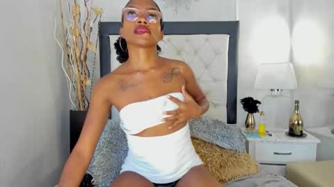 Snapshot of aitanabhele chatting on November 7, 7:58 pm Aitana online show from November 7, 7:58 pm