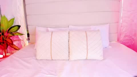 aitananoa online show from April 4, 8:17 pm