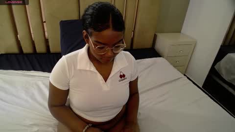 Snapshot of aitanav chatting on September 20, 11:17 pm Aitana online show from September 20, 11:17 pm