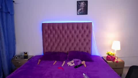 AIXA  online show from January 21, 11:45 pm