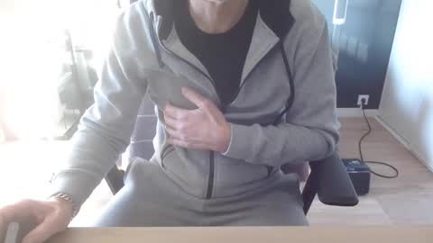 aixcited online show from February 21, 4:08 pm